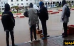 هكذا يعاني تلاميذ الناظور للوصول إلى المدارس عند سقوط الأمطار 