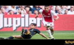 اللاعب الريفي زياش يراوغ ثلاثة مدافعين ويحرز هدفا في غاية الروعة