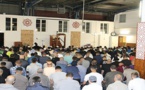 سحر الصوت الرائع للمقرئ إسماعيل الجميلي يجذب مئات المصلين للتراويح بمسجد الإمام مالك بكوبنهاكن