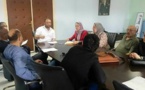 اجتماع بين جمعية "رأفة" وبياطرة والبلدية يفضي إلى ضرورة بدء العمل على تعقيم الكلاب بدل تقتيلها بالناظور