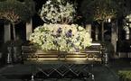 دفن مايكل جاكسون بعد أكثر من شهرين على وفاته