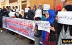 ساكنة حي أولاد أعمامو تنقل إحتجاجاتها الى السجن المحلي بالناظور بعد إدانة العيلي بسنة سجنا نافذة 