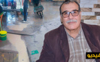 مواطنون يقتنون بضائعهم من وسط البرك المائية والأوحال بسوق أزغنغان ومستشار يتهم البلدية بسوء تدبير المرفق