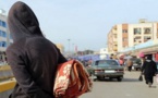 الناظور: "حراكة" يقتاتون على بقايا السمك المشوي استعدادا لرحلة الموت