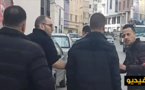 بعد أن حاول الإنتحار.. ساكنة الحي الإداري تتضامن مع مغترب سرقت ممتلكاته وتنظم مسيرة نحو مركز الشرطة