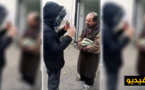 بطالة وتشرد.. هذا ما يعانيه رجلان قادمان من مكناس وسيدي قاسم في أزقة الناظور