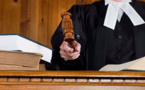 قاض يشترط حكما "غريبا" ضد متهم بالإسائة إلى الأديان السماوية