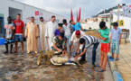 بمناسبة عيد الأضحى.. أعضاء مكتب الجمعية الخيرية الاسلامية بالناظور يدخلون الفرحة على النزلاء