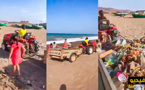 أسرة صغيرة تجري حملة نظافة واسعة بواسطة "جرار" بأرجاء شاطئ بتمسمان