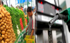  البنزين يرفع بشكل غير مسبوق اسعار الخضر والفواكه .. وتذمر واسع في أوساط المواطنين