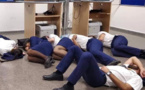 بالفيديو.. "ريان إير" تطرد ستة موظفين لأنهم "زيّفوا" صورة نومهم على أرضية مطار مالقا