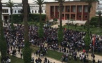 التلاميذ يواصلون مقاطعتهم للدراسة في المؤسسات العمومية احتجاجا على ساعة الحكومة