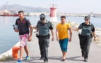 وزير الداخلية الإسباني: حكومتنا تعمل مع الرباط لترحيل القاصرين المغاربة لبلدهم
