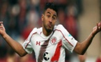 الدولي الناظوري بوهدوز ينتظر قرار ترحيله من فريق "الباطن" بعد نزع رسميته
