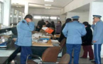 مافيا التهريب بالشمال تعتدي على جمركي بالرشق بالحجارة وتدخله العناية المركزة