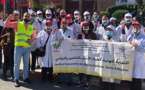 أطباء الأسنان بالناظور يغلقون عياداتهم للاحتجاج وسط العاصمة في مسيرة الغضب وهذا ما يطالبون به الحكومة