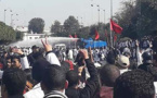 السلطات تحاصر مسيرة الأساتذة المتعاقدين بخراطيم المياه لمنعها من اختراق شارع القصر الملكي