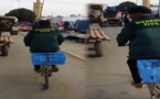 بالفيديو.. مواطن مغربي يتجول عبر دراجة هوائية بزي الحرس المدني الإسباني وجريدة إسبانية تعلق