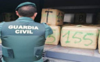حجز 3 أطنان من الحشيش في قاديس وإعتقال 5 أشخاص بينهم مغربيين