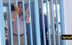 شاهدوا.. ملحقة إدارية بالناظور خالية من الموظفين منذ حلول رمضان بسبب "التمبر" تثير غضب المرتفقين