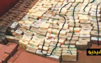 شاهدوا بالفيديو.. العثور على 10 أطنان من الحشيش كانت على متن سفينة قبالة السواحل الجنوبية لإسبانيا