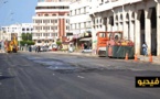  شاهدوا.. العمالة تواصل أشغال تهيئة شوارع الناظور بإعادة تزفيت شارع "3 مارس" وسط المدينة