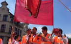 جمعيات مغربية بأروبا تدين احراق العلم الوطني