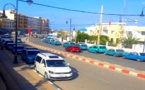 الحسيمة.. أرباب وسائقو سيارات الأجرة يحتجون ضد مضايقات الدرك الملكي بإمزورن