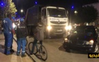 مواطن يحاصر شاحنة "أفيردا" بعد محاولة سائقها الفرار إثر صدم سيارته وسط الناظور