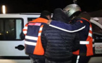 ايقاف شقيقين متلبسان بالسرقة تحت التهديد بواسطة السلاح الأبيض