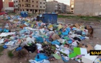 ساكنة الناظور "تتنفس" تحت أكوام الأزبال بعدما غطت معظم شوارع المدينة