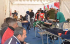جمعية الريف تظم حملة للتبرع بالدم على هامش المعرض الجهوي للصناعة التقليدية بالدريوش 