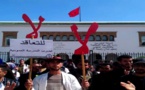 أساتذة "التعاقد" يعلنون مواجهة اقتطاعات الأجور بالإضراب عن العمل