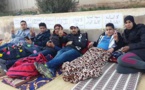 ساكنة زايو تعتصم ضد "الأساتذة البزناسة المسترزقين من الساعات الإضافية" ويدعون كبار المسؤولين للتدخل