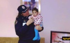 شاهدوا بالفيديو... الشرطة تقيم حفلا لتسليم رضيعة ضائعة لوالدتها 