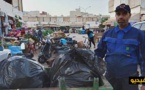 مستخدم بسوق الخضر يطالب شركة النظافة بتوفير حاوية للأزبال و بإيجاد حل لهذه المشكلة