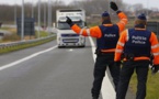 العثور على 14 مهاجرا سريا داخل شاحنة ببلجيكا