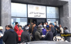 الناظور: مواطنون يحشتدون أمام ملحقة إدراية لاستصدار وثيقة الخروج أثناء تدابير حالة الطوارئ