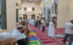 خطيب مسجد يتحدّى الإجراءات والتدابير الاحترازية ويؤمّ الناس سرا ووزارة الأوقاف تتدخل فورا