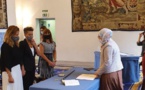 مستشارة مغربية تخلق الجدل بعد إشرافها على زواج مثليتين في مدريد 