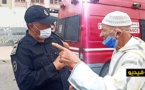 شاهدوا.. مسنّ من مليلية عالق في الناظور ينهار باكيا بعد رفض السماح له بالعودة 