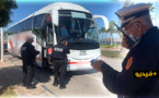 الناظور.. السلطات توقف حافلة بسبب خرقها تدابير الحجر الصحي الجزئي وتنزل جميع الركاب 