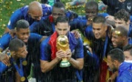 لاعب منتخب فرنسا يهاجم تصريحات ماكرون المناهضة للإسلام