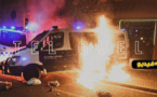 شاهدوا.. استمرار الاحتجاجات ببرشلونة وإشعال النار في سيارات الشرطة