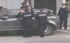 بعدما أثار ضجة كبيرة.. الأمن يكشف تفاصيل واقعة ظهور شخص عار فوق سطح سيارة