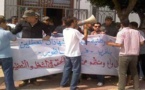 تعنيف الموظفين أمام عمالة الناظور خلال تنظيمهم لوقفة احتجاجية سلمية