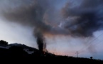 السلطات الإسبانية تغلق مطار لابالما بجزر الكناري بسبب سحاب الرماد البركاني