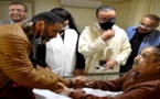 رئيس الحكومة غزيز أخنوش يتكفل بمصاريف علاج الفنان الأمازيغي أحمد بيزماون