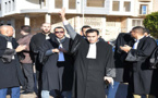 أصحاب البدلة السوداء يعلنون استمرارهم في مقاطعة الجلسات بالمحاكم 