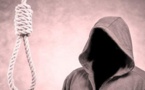 شاب ينتحر شنقا داخل منزل أسرته في ظروف غامضة 